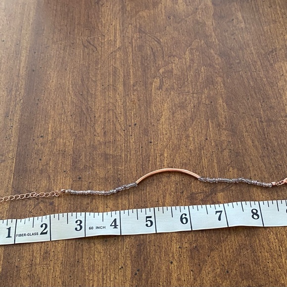 NWOT Rose Gold Toned Bar and Grayish Purple Beads Bracelet - Picture 4 of 5